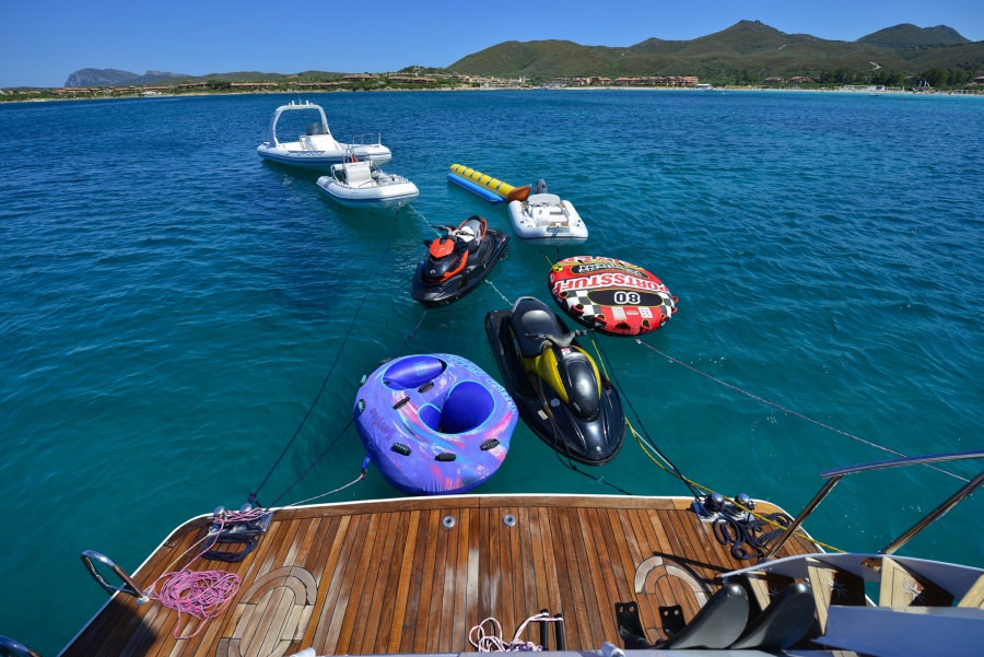 MY COMMITMENT - Water toys.jpg