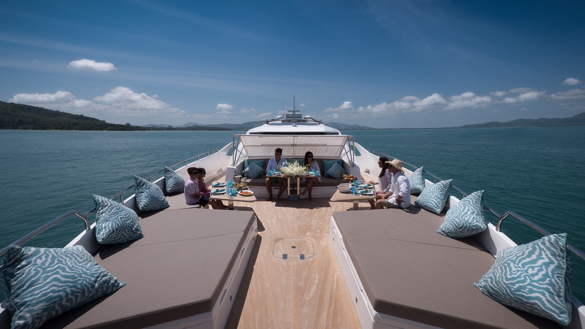 MY DOLCE VITA - Foredeck.jpg