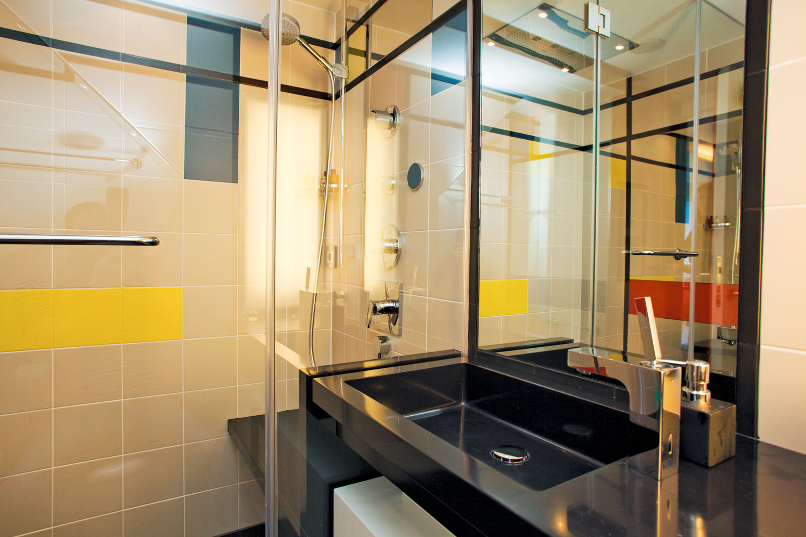 MY JOY ME - Guest ensuite.jpg