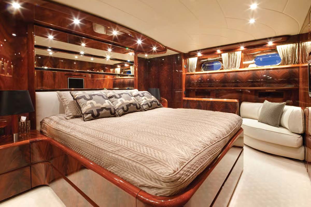 MY KARANITA - Master cabin.jpg