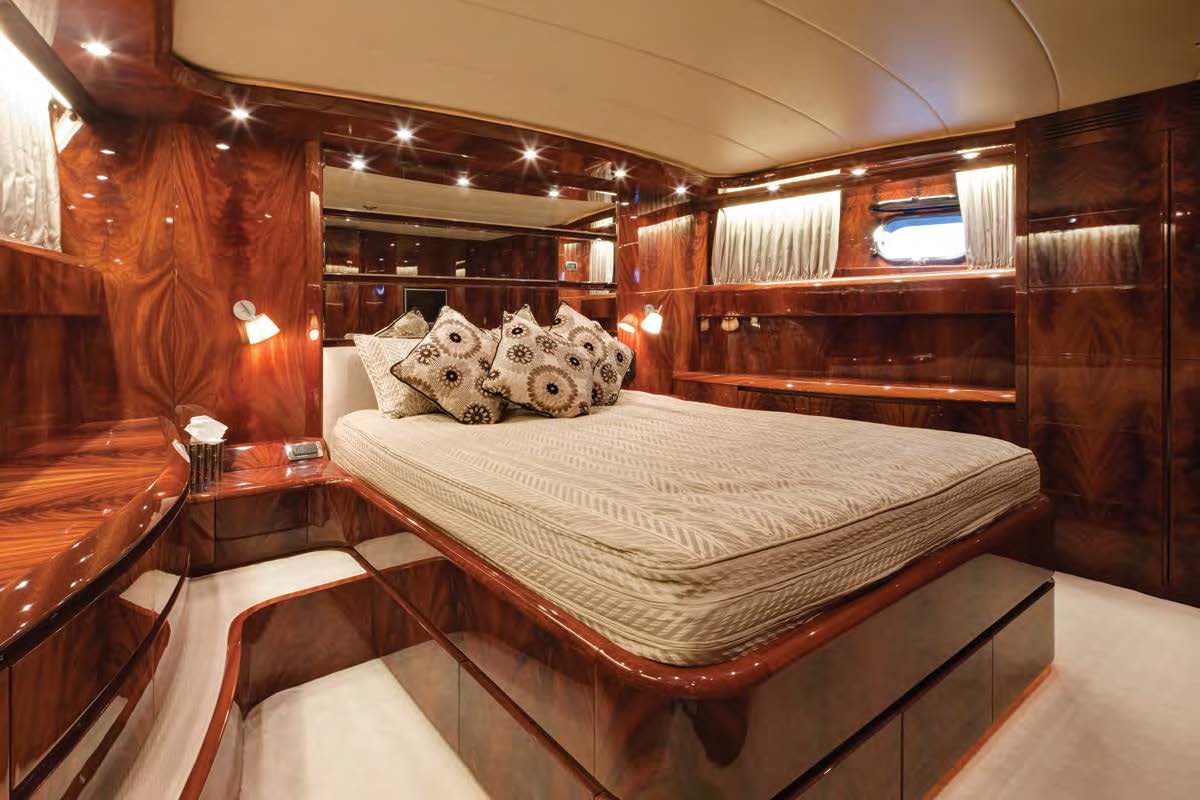 MY KARANITA - VIP cabin.jpg
