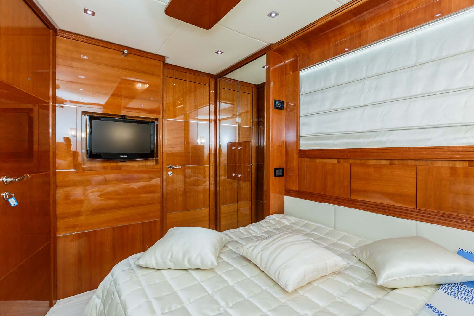 MY LADY MURA - Double cabin 2.jpg