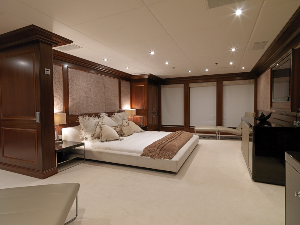 MY LITTLE VIOLET - Master suite.jpg