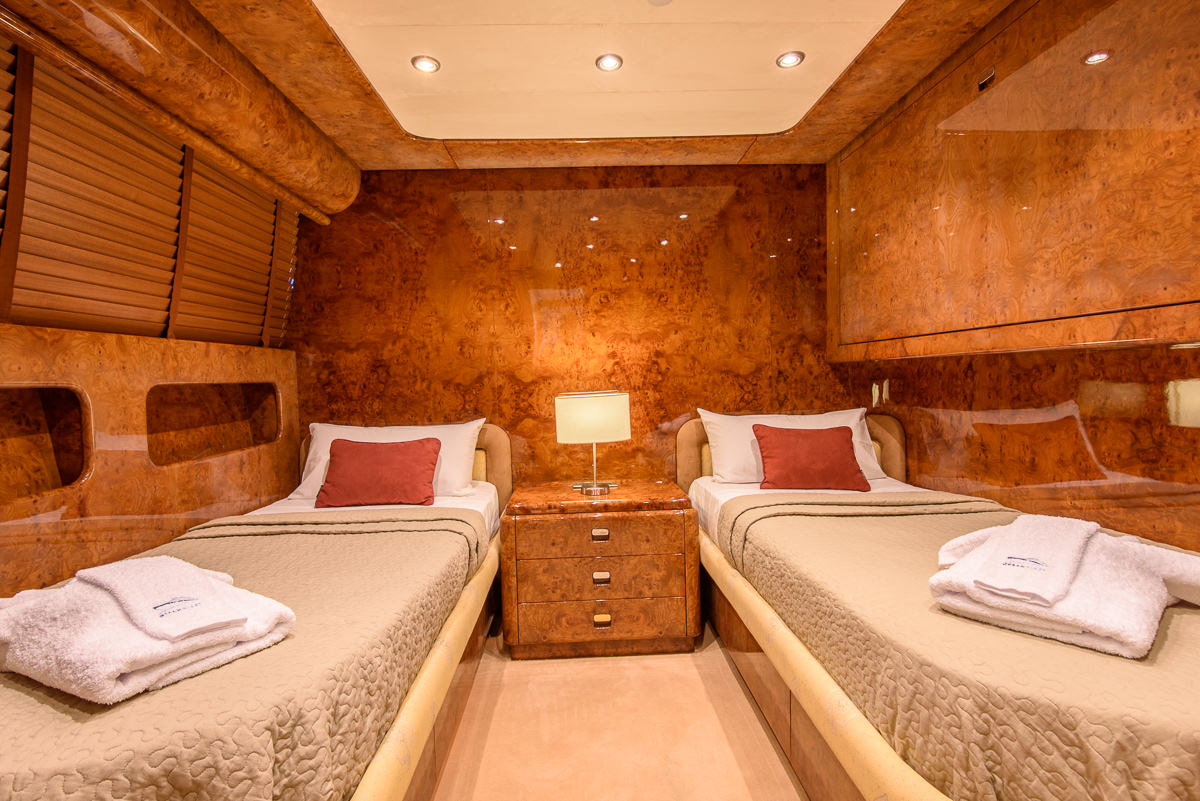 MY OCEAN GLASS - Twin cabin.jpg