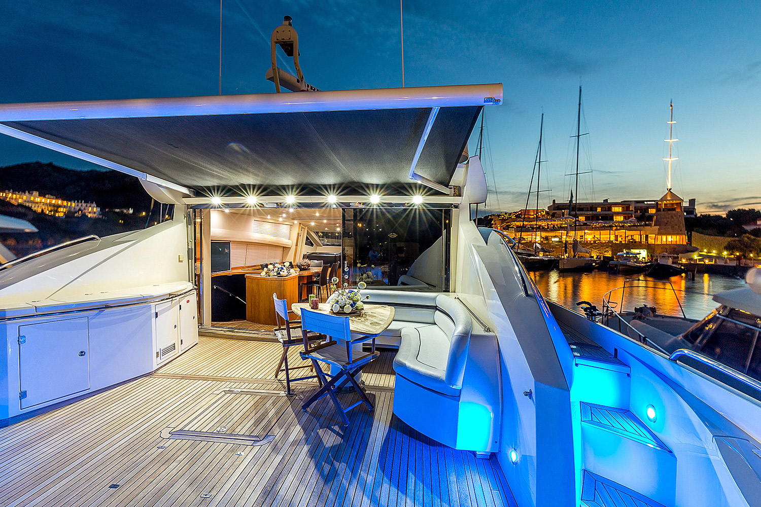 MY OCTAVIA - Aft deck by night.jpg
