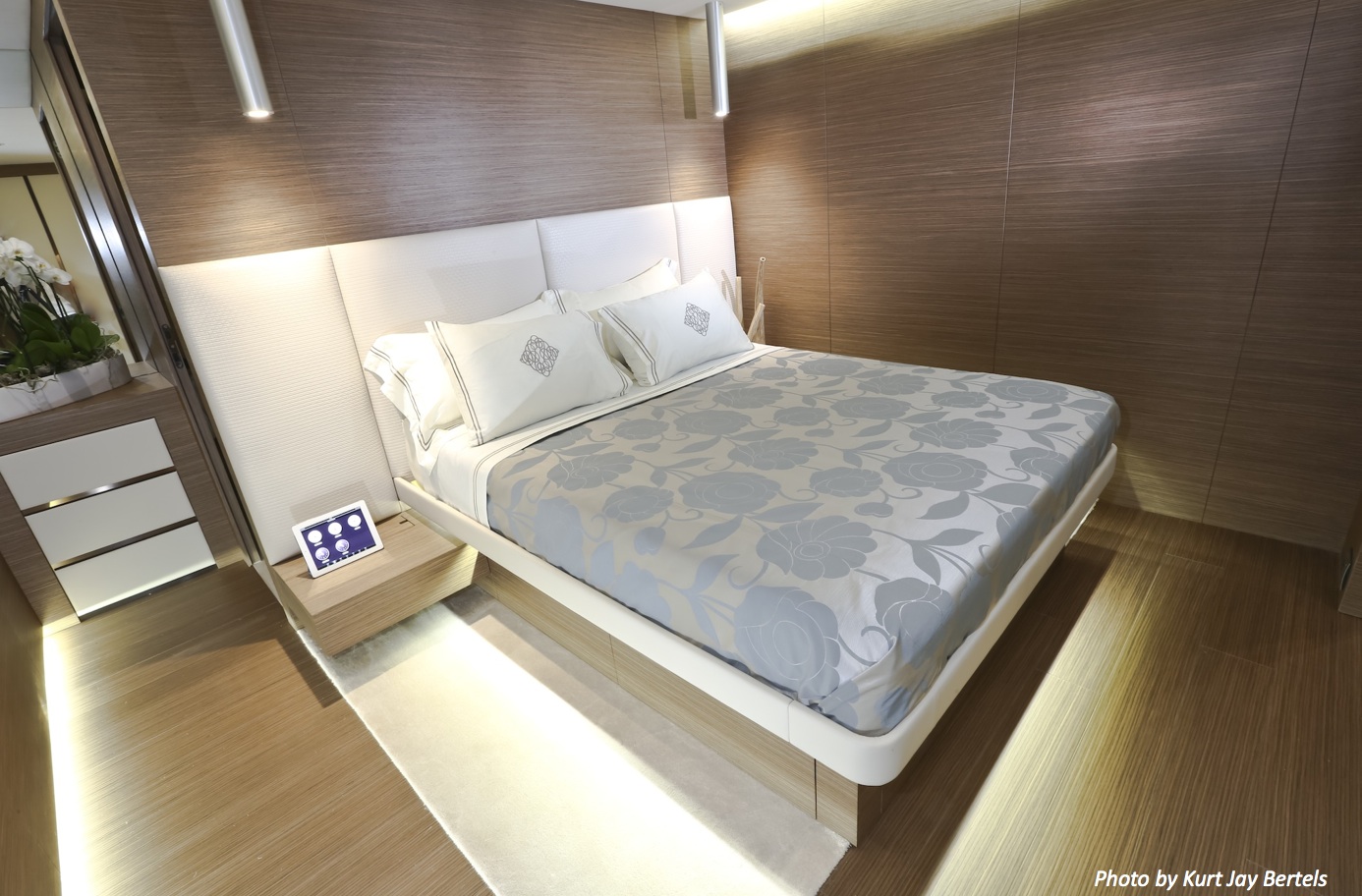 MY OURANOS - Double cabin.jpg