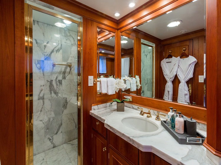MY PIONEER - Guest ensuite.jpg