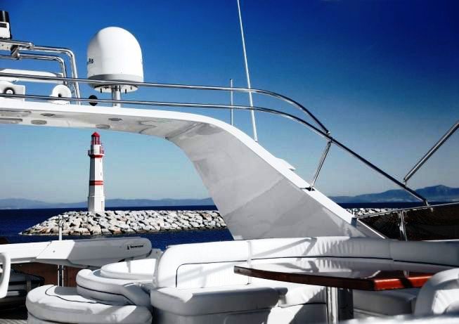 MY PLEASURE -  Flybridge.jpg