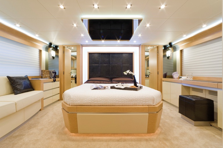MY SASCHA - Master suite.jpg