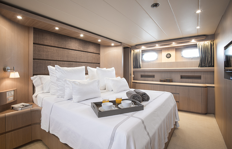 MY SEVEN C - Master cabin.jpg