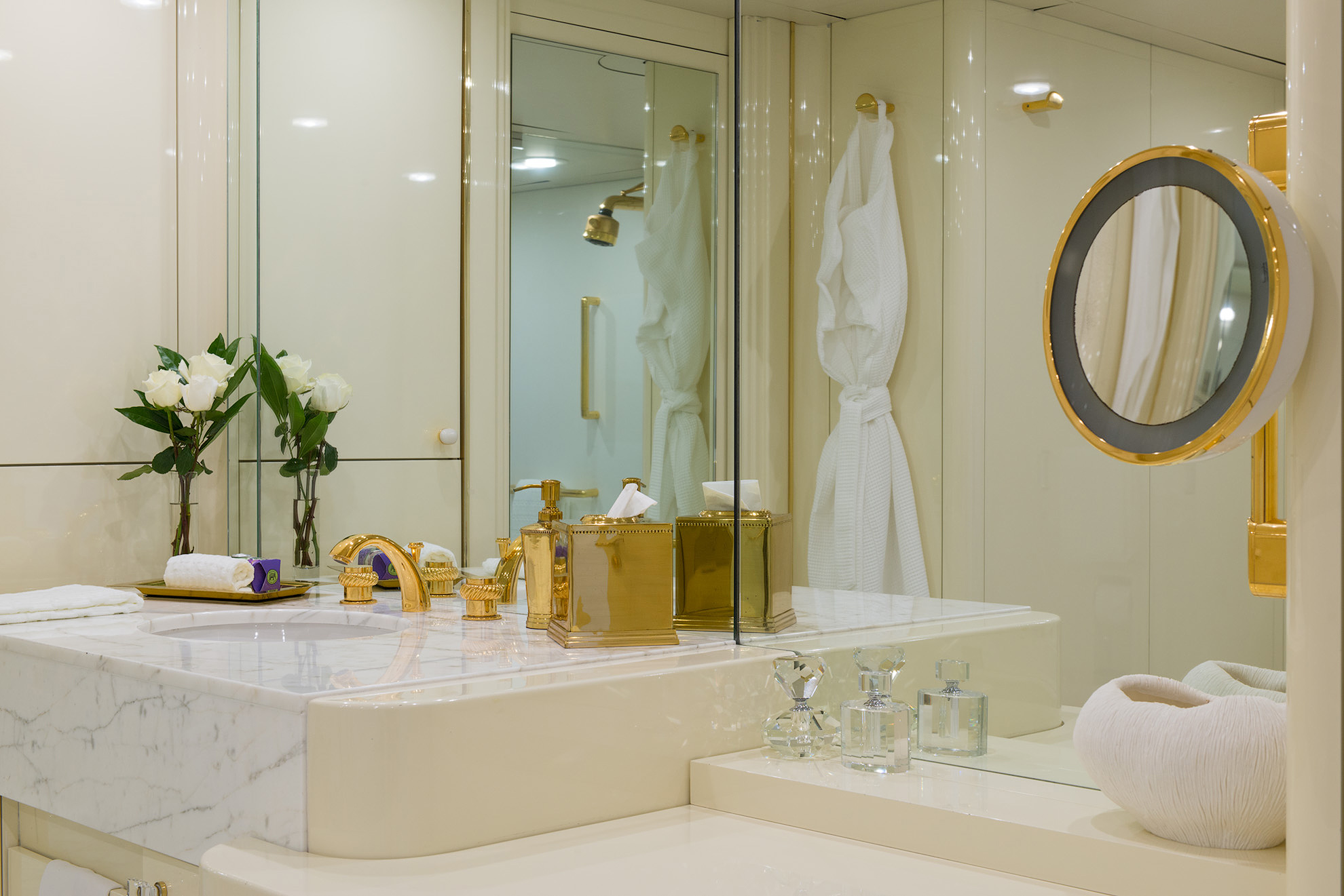 MY SHES A 10 - Ensuite.jpg