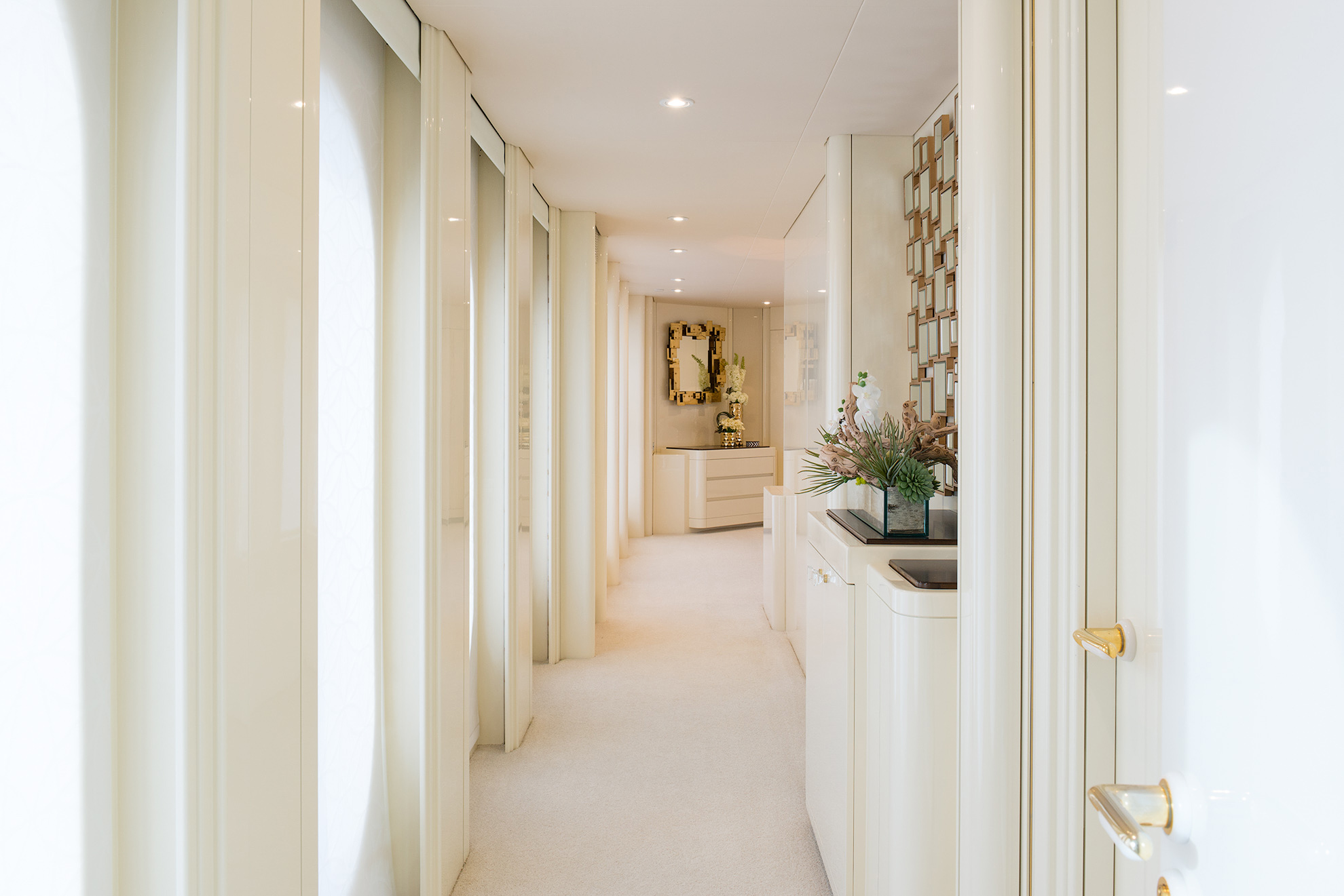 MY SHES A 10 - Guest cabin foyer.jpg