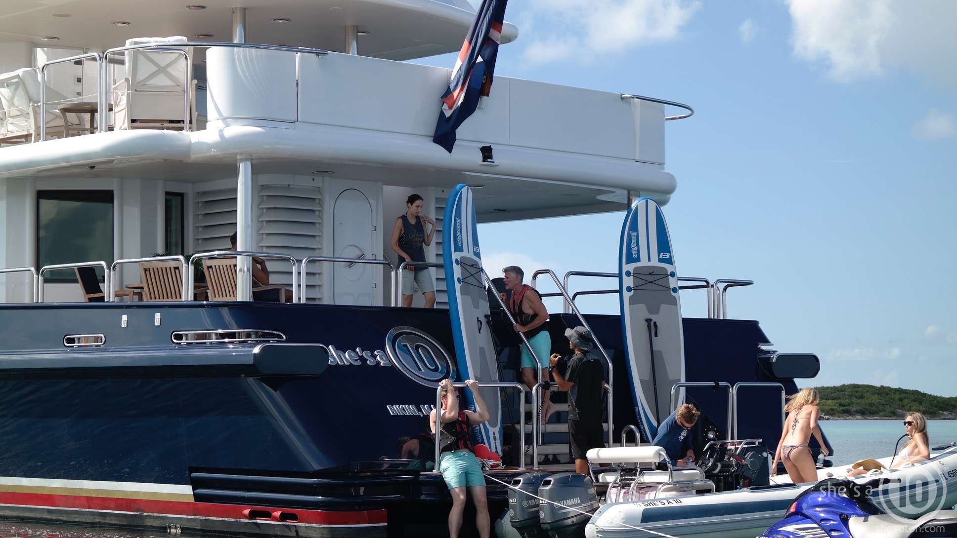 MY SHES A 10 - Transom.jpg