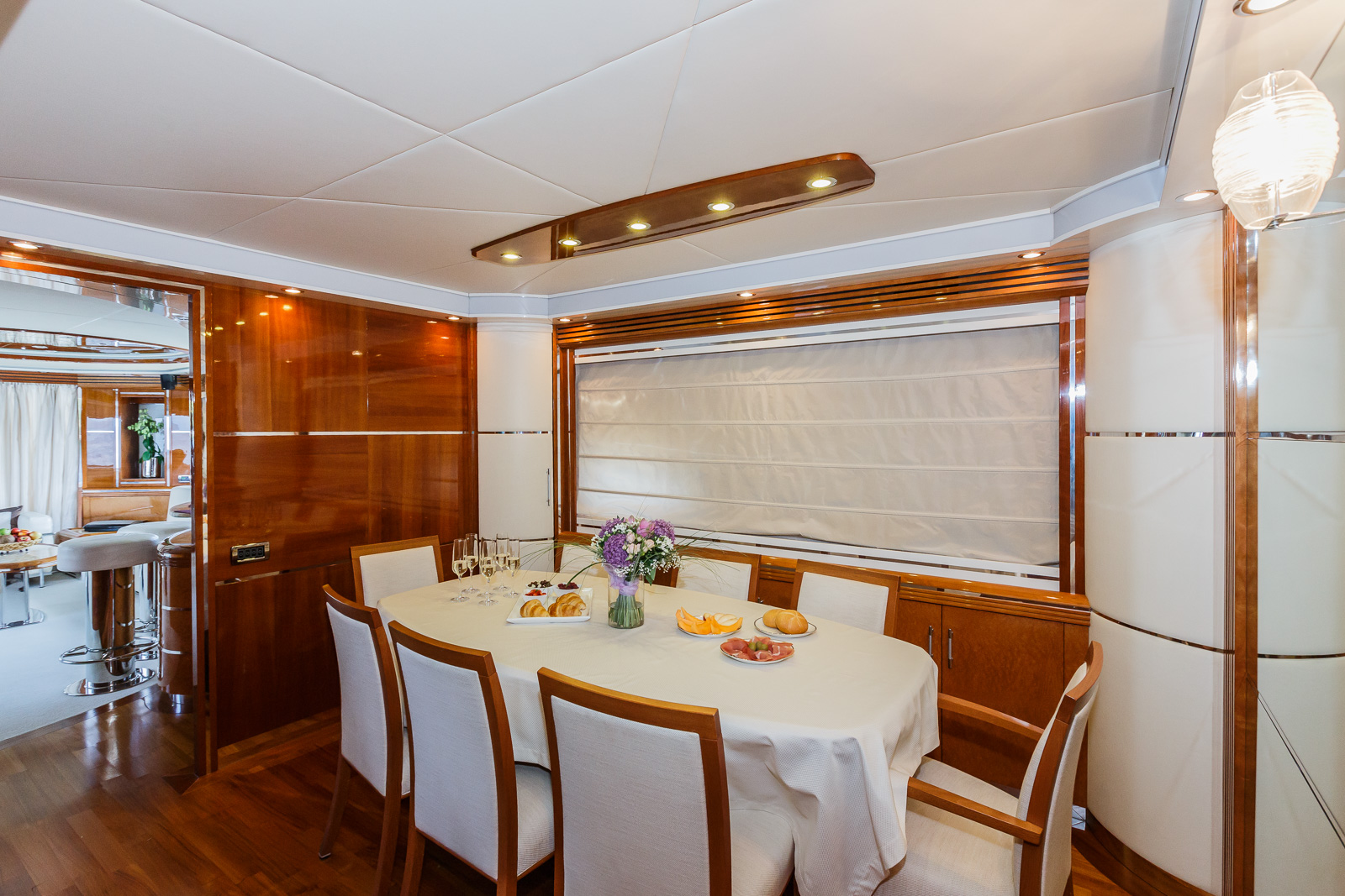 MY VELLMARI -  Formal dining.jpg