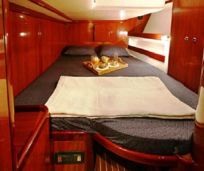 MYTHOS II Stern Cabin.jpg