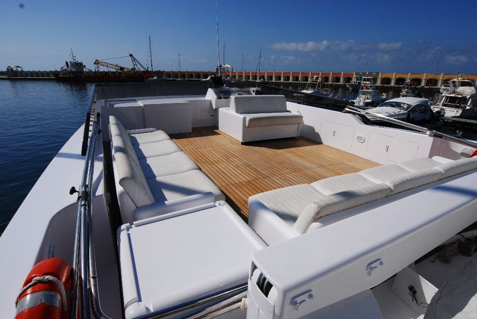 Mablu -  Sundeck.jpg