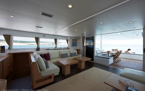 Maevie -  Salon Aft View.jpg