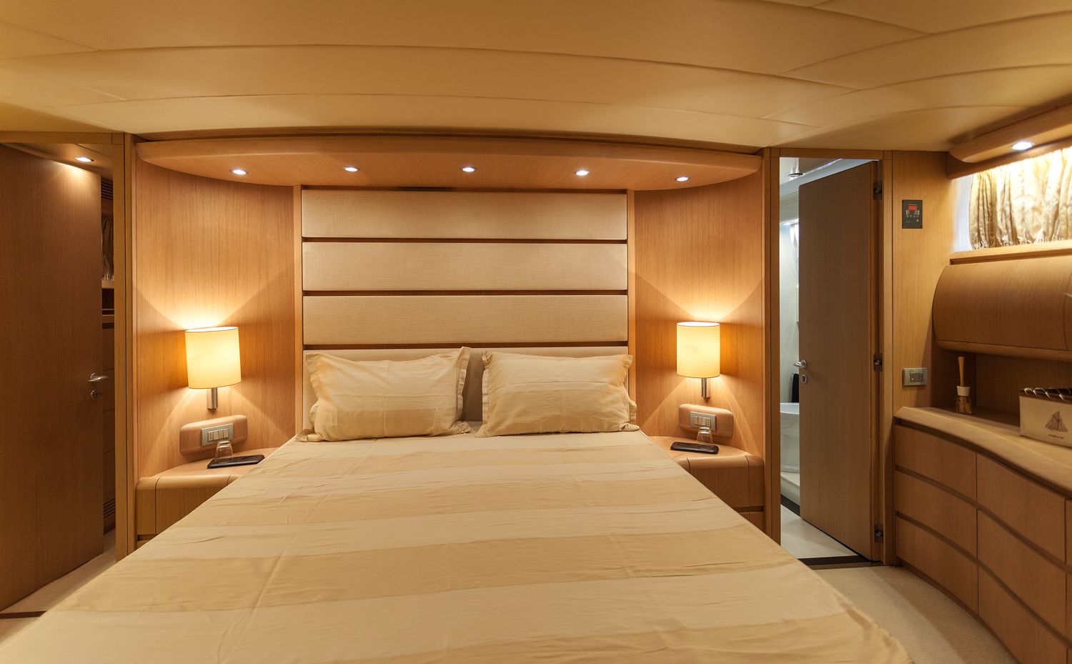 Maiora Yacht SANDS 1 -  Master Cabin.jpg