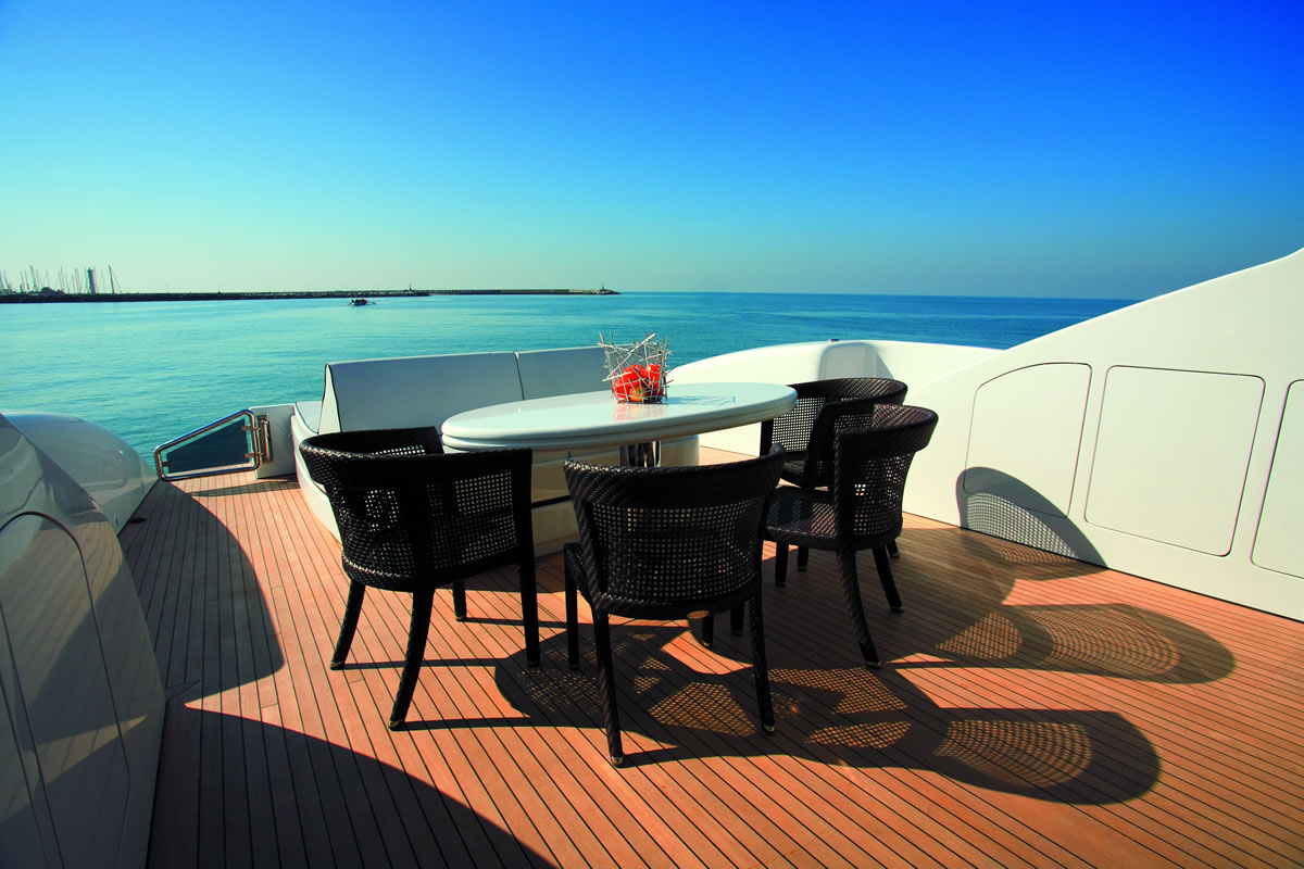 Maracana - Deck Dining.jpg