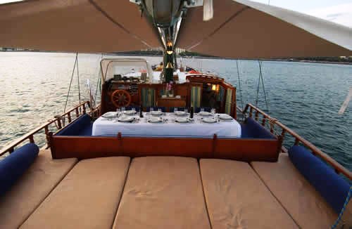 Maria Giovanni sun lounges.jpg