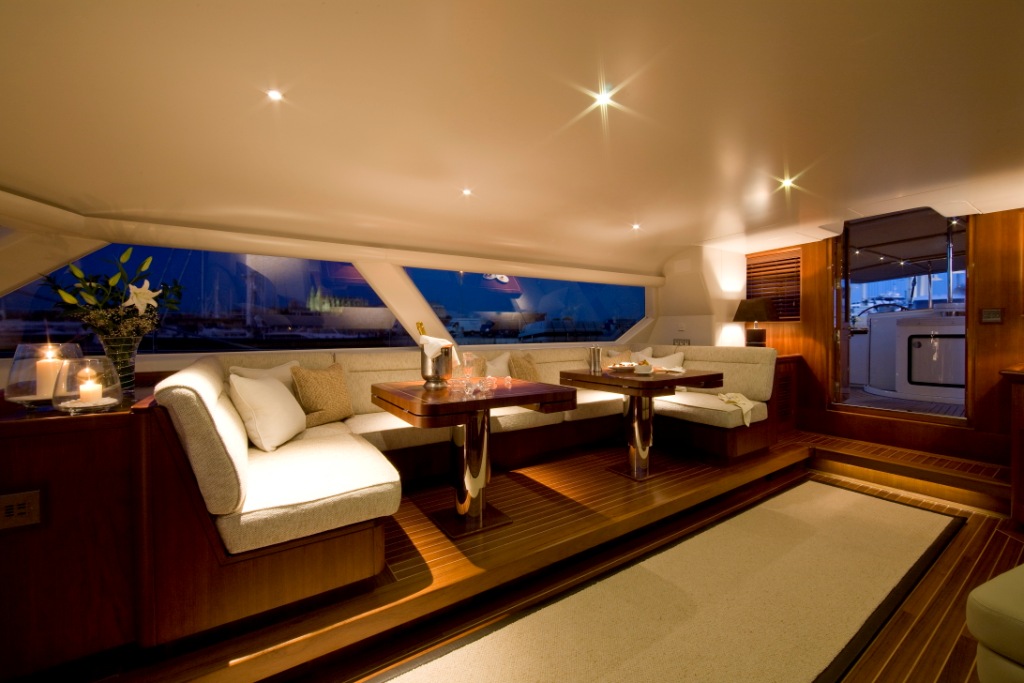 Mirabella III -  Pilothouse Seating.JPG
