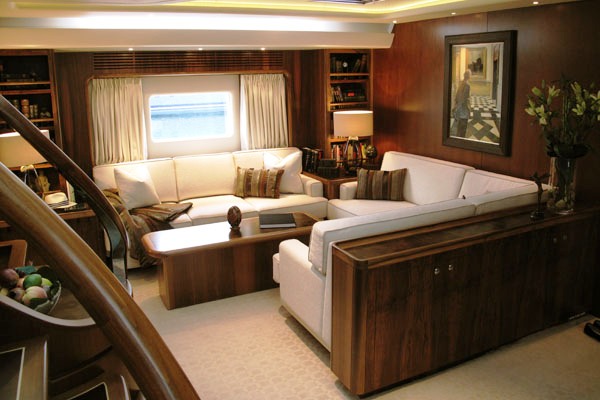 Mirabella III. -  Salon Couches.jpg