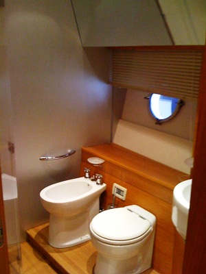 Miss Carolina -  Double bathroom.jpg