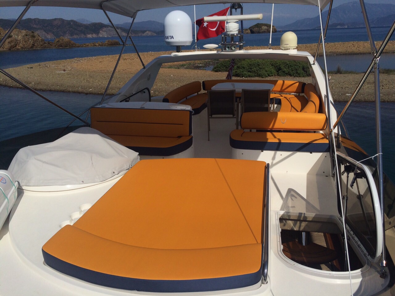 Motor Yacht AS MARINE - Sunpads.jpg