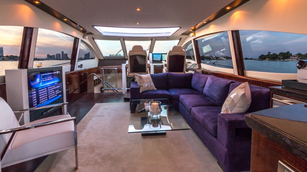 Motor Yacht CARPE DIEM - Salon 2.jpg