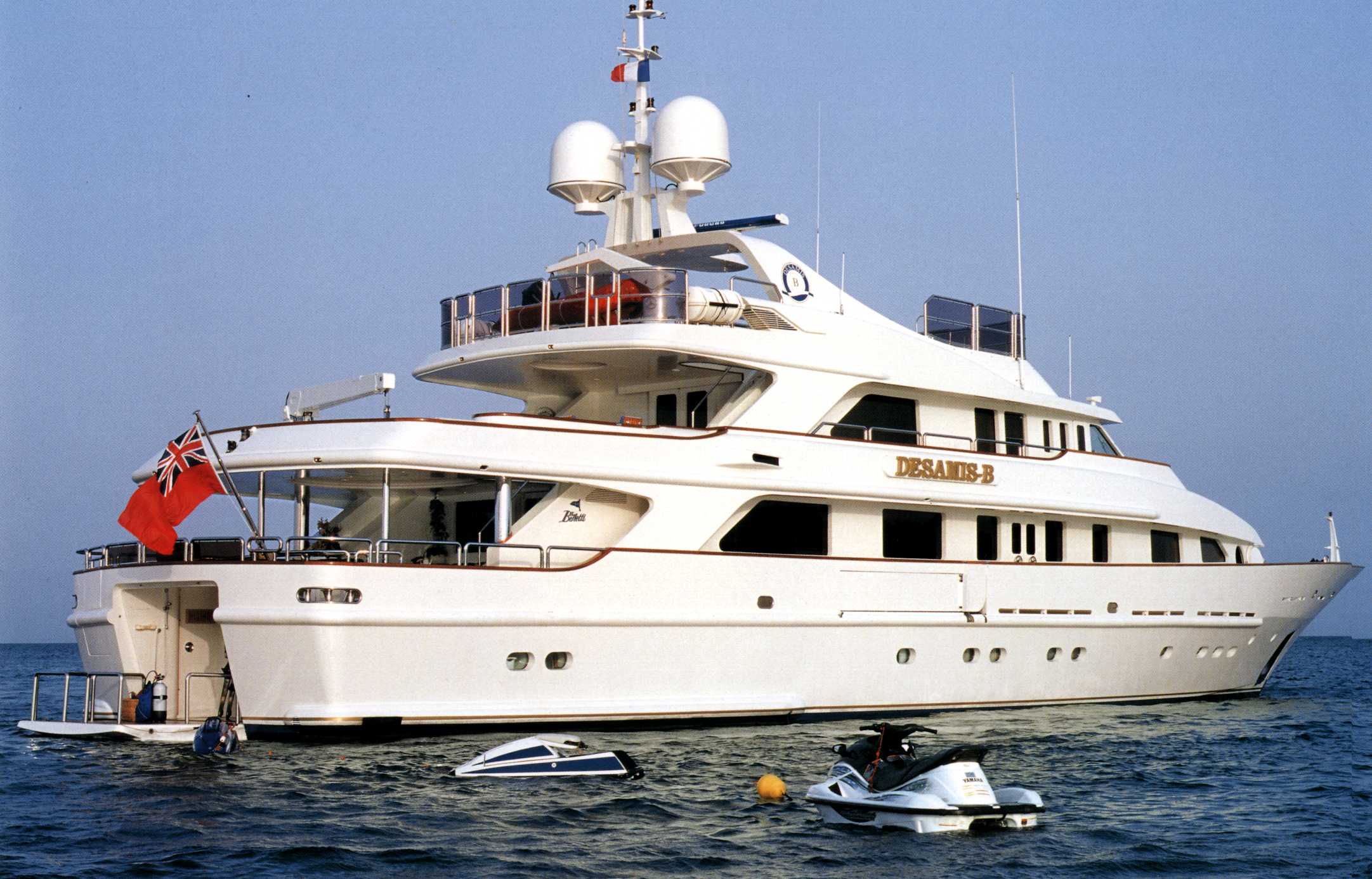 Motor Yacht DESAMIS B - Main.jpg