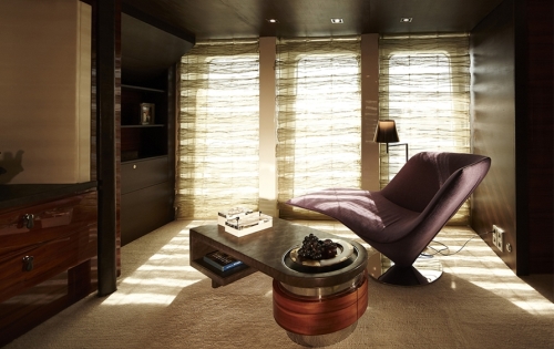 Motor Yacht E&E - Master lounge.jpg