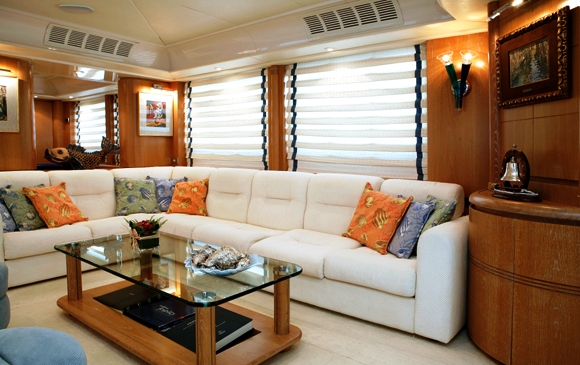 Motor Yacht ERATO -  Salon View 3.jpg