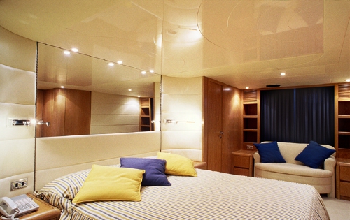 Motor Yacht ERATO -  VIP.jpg