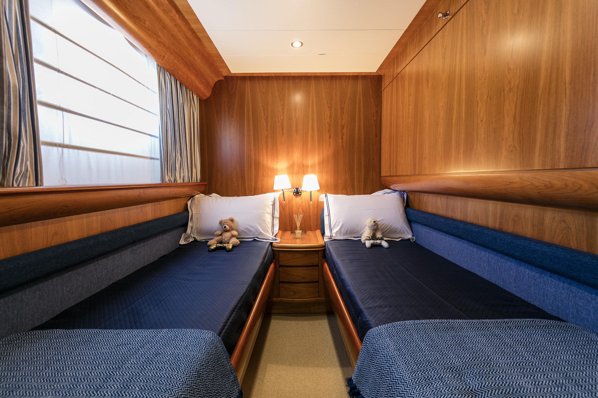 Motor Yacht GORGEOUS - 014.jpg