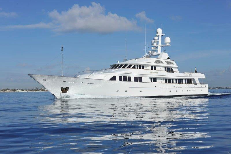 Motor Yacht GRAVITAS -  Main.jpg