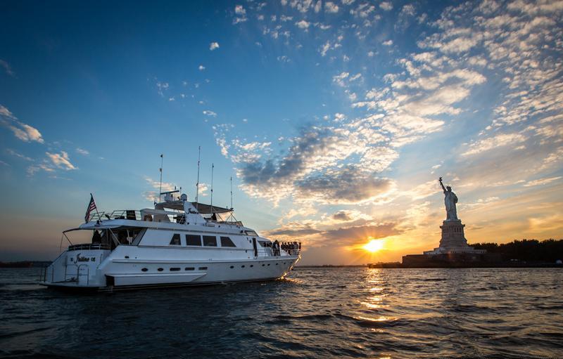 Motor Yacht JUSTINE -  Main.jpg