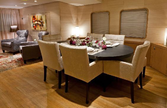Motor Yacht LARS -  Formal Dining.jpg