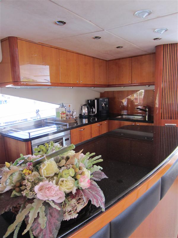 Motor Yacht LUCKY BEAR -  Galley.jpg