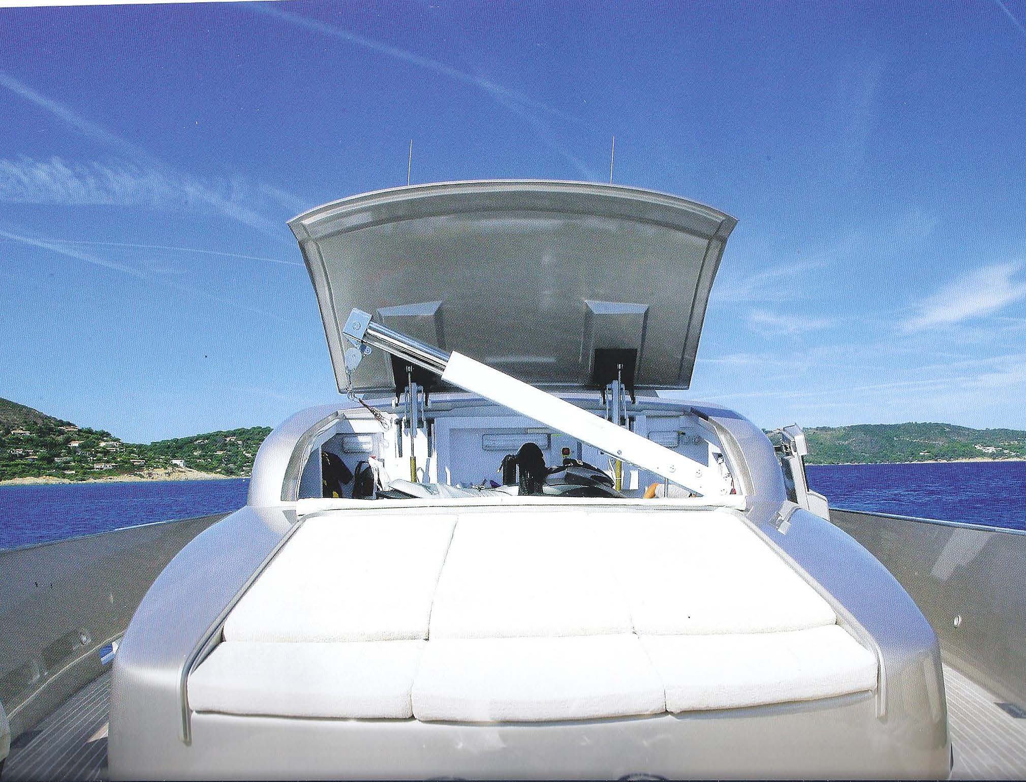 Motor Yacht LUMAR - 016.jpg