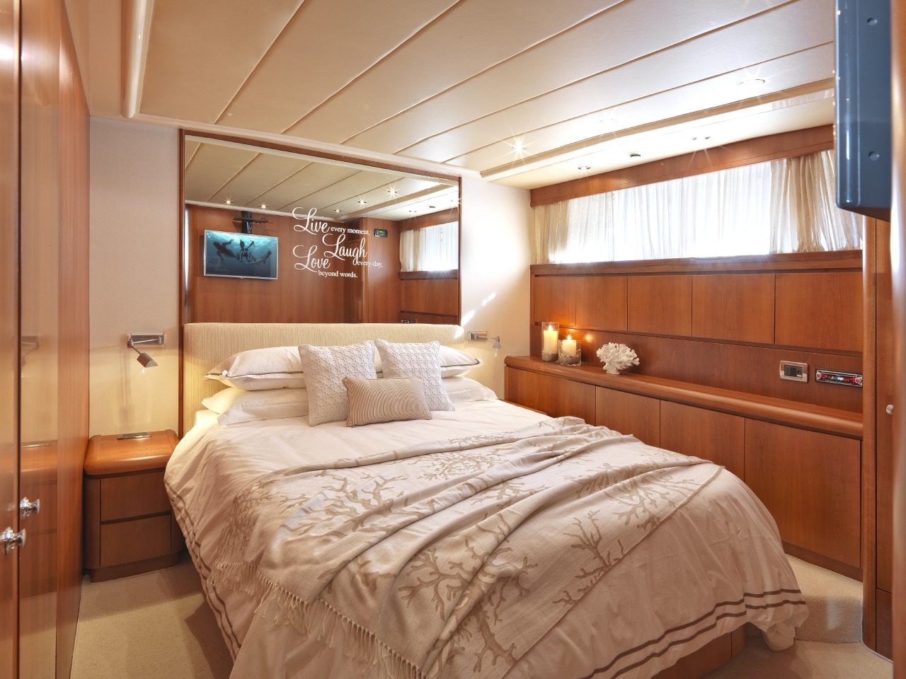 Motor Yacht MARTINA - Double cabin.jpg