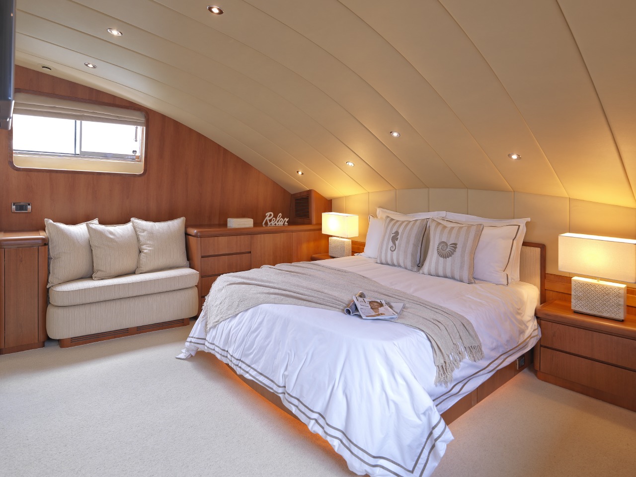 Motor Yacht MARTINA - VIP cabin.jpg