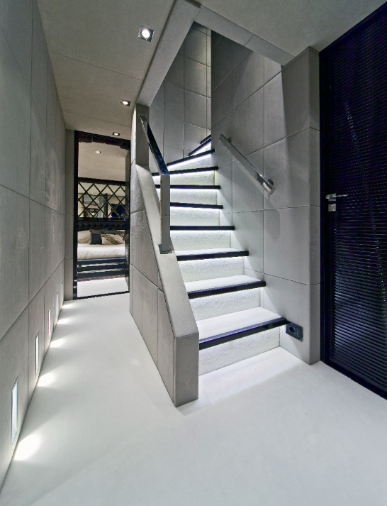 Motor Yacht Manifiq Guest Hall - Interior by Luca Dini Design.png