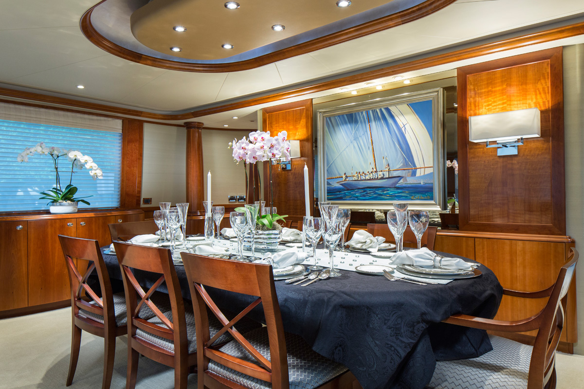 Motor Yacht OASIS - Formal dining.jpg