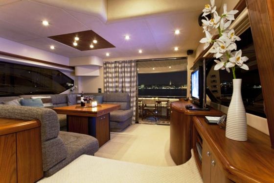 Motor Yacht Rej -  Dining Area.jpg
