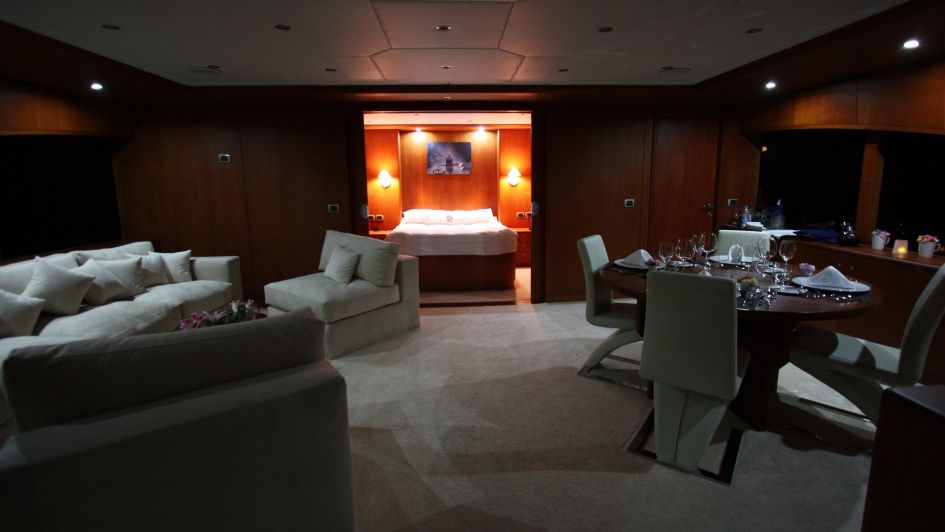 Motor Yacht Seven Spice - Sky Suite - Image Luxury Motor Yachts.JPG