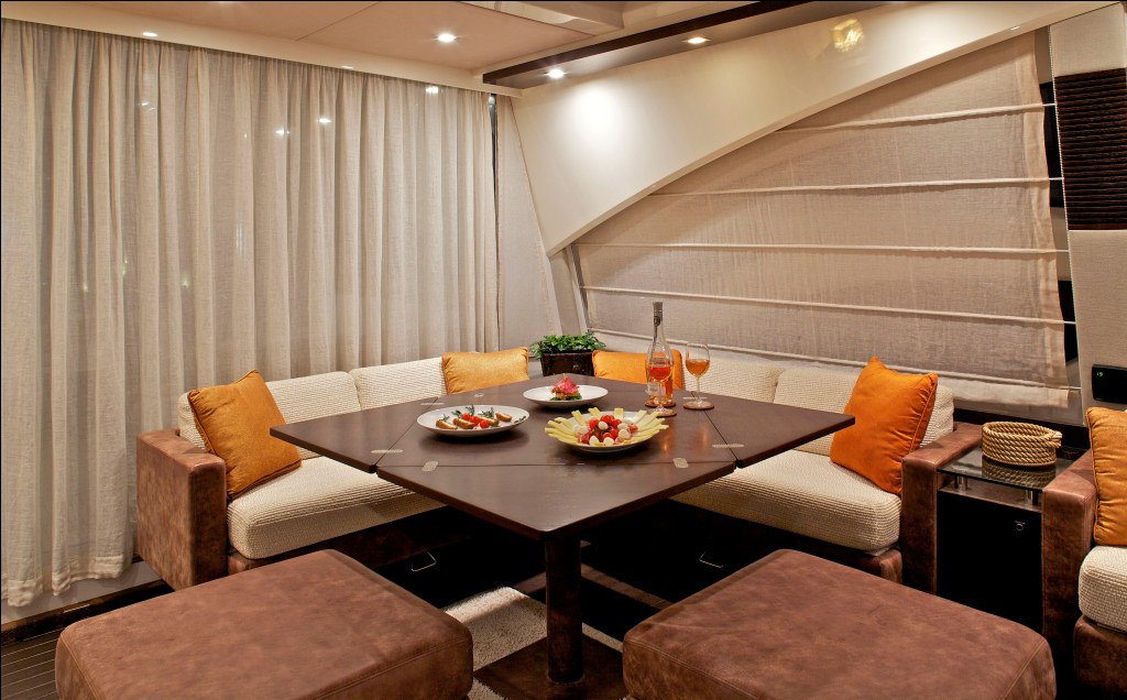Motor Yacht THEA -  Dining.jpg