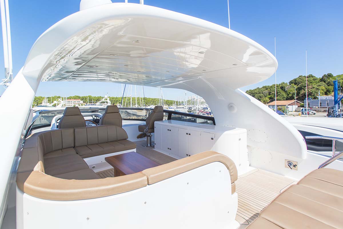 Motor yacht 888 - 006.jpg