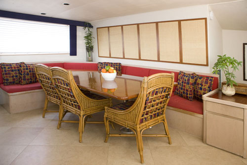 Motor yacht ADO (ex DOA, Java) -  Country Kitchen.jpg