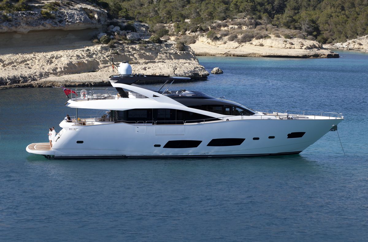 Motor yacht AQUA LIBRA - 001.jpg