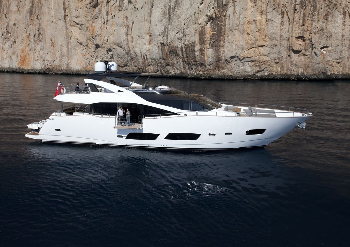 Motor yacht AQUA LIBRA - 003.jpg